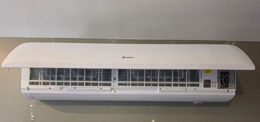Gree miniplit AC & Heater. 3 ton