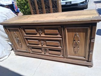 China Ware Cabinet