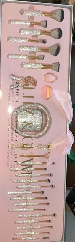 Glitz and glam 29 brush set in silver