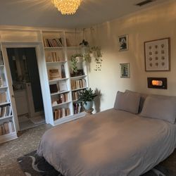 Queen/Full Bedroom Set 