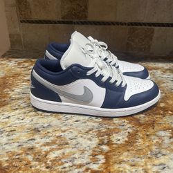 Air Jordan 1 Low Midnight Navy