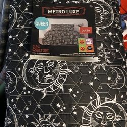 >>BraNd NeW << 3 Piece QueeN  Quilt Set Black/white Sun&Moon 