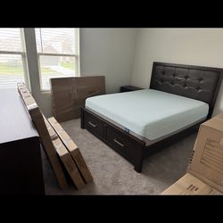 Queen Bedroom Set