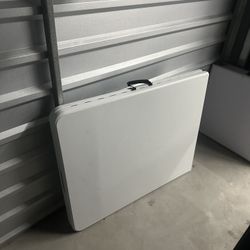 Folding Table 6 Ft