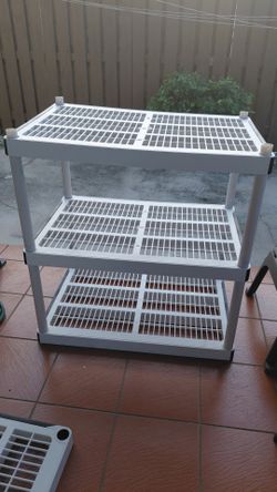 3  TIERS  VENTILATED SHELVES UNIT