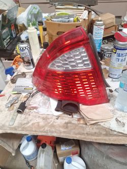 2010 Ford Fusion Left Tail Ligth