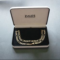 14kt Solid Gold  Figaro Chain 8mm