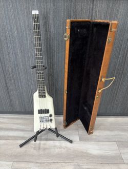 Kramer The Duke Bass Guitar 1980s - Cream