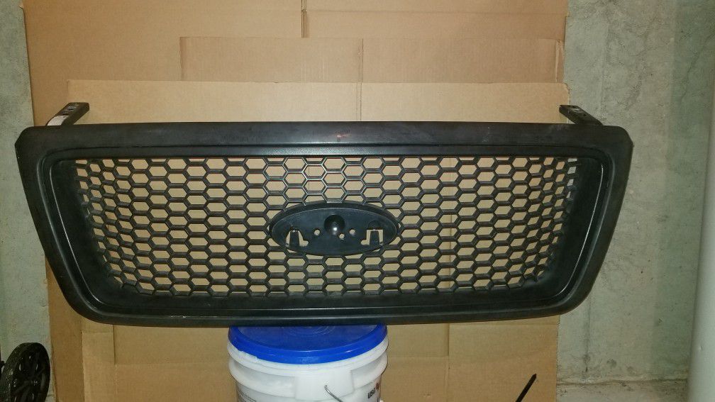 Ford 150 grill
