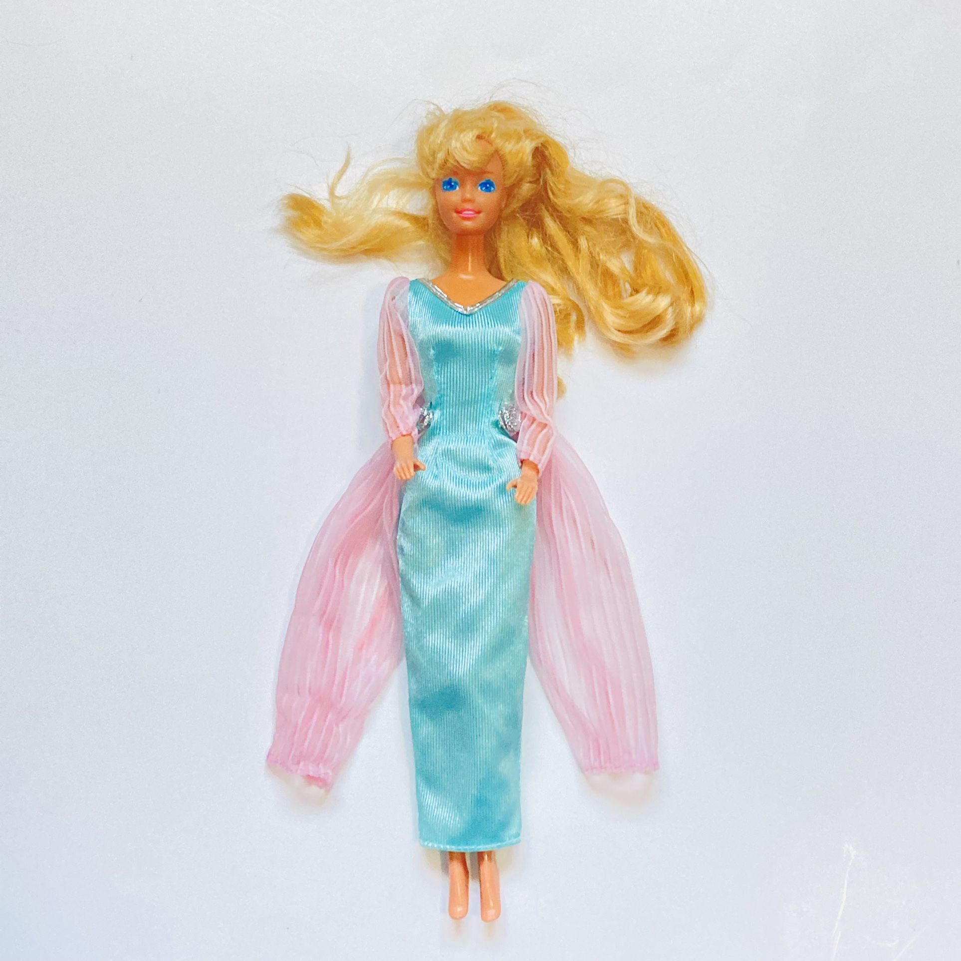 Vintage 1975 Head Blonde Bangs Hair Eyes Genuine Barbie Clothes Dress Gown Doll