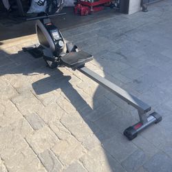 Fitness Reality Rowing Machine 