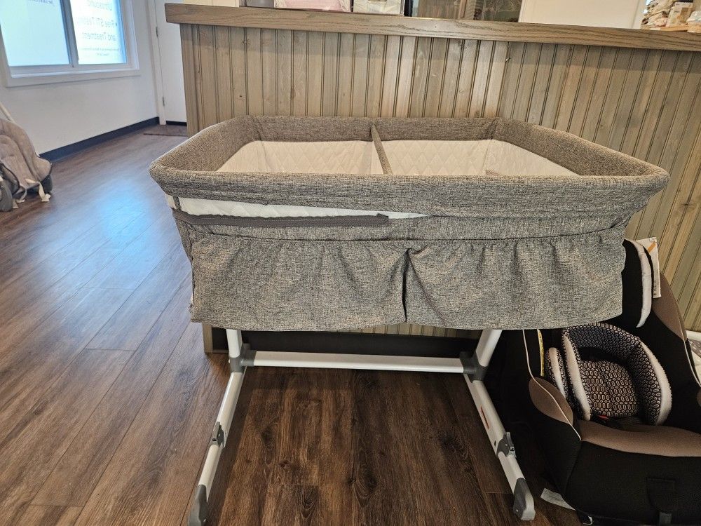 Double Bassinet