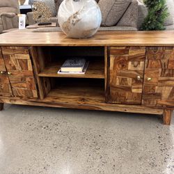 Beautiful Tv Stand 