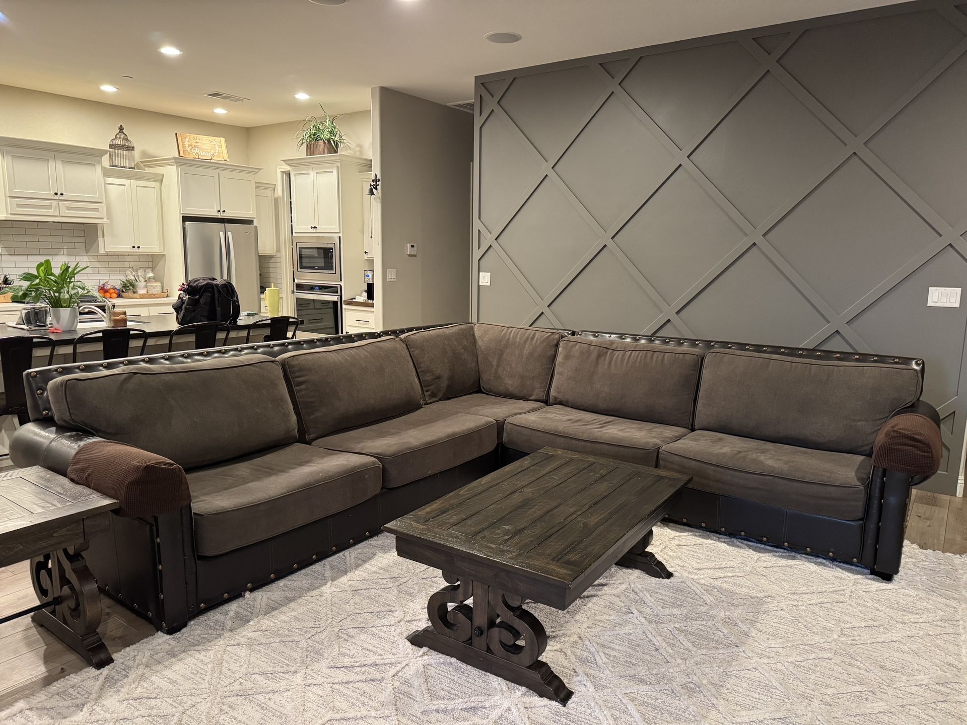 Sectional Couch 