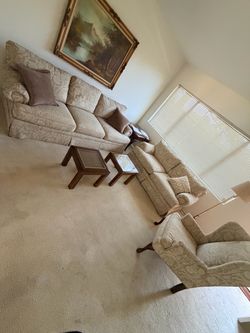 Elegant vintage sofa set