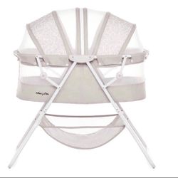Dream On Me Karley Bassinet In Cool Grey  Open box item box is damaged