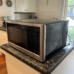 Microwave