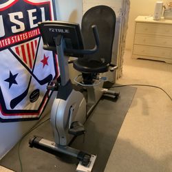 True Sit Down Exercise Bike ES 900
