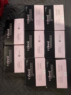 8 boxes (4pens auto inject per box) (32 pens) vyleesi unopened bremalabotide