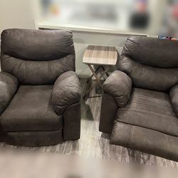 2 Recliners