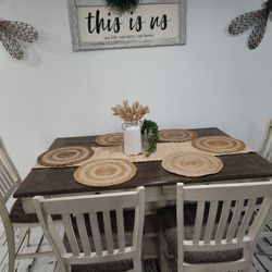 Farmhouse Table And Chairs 