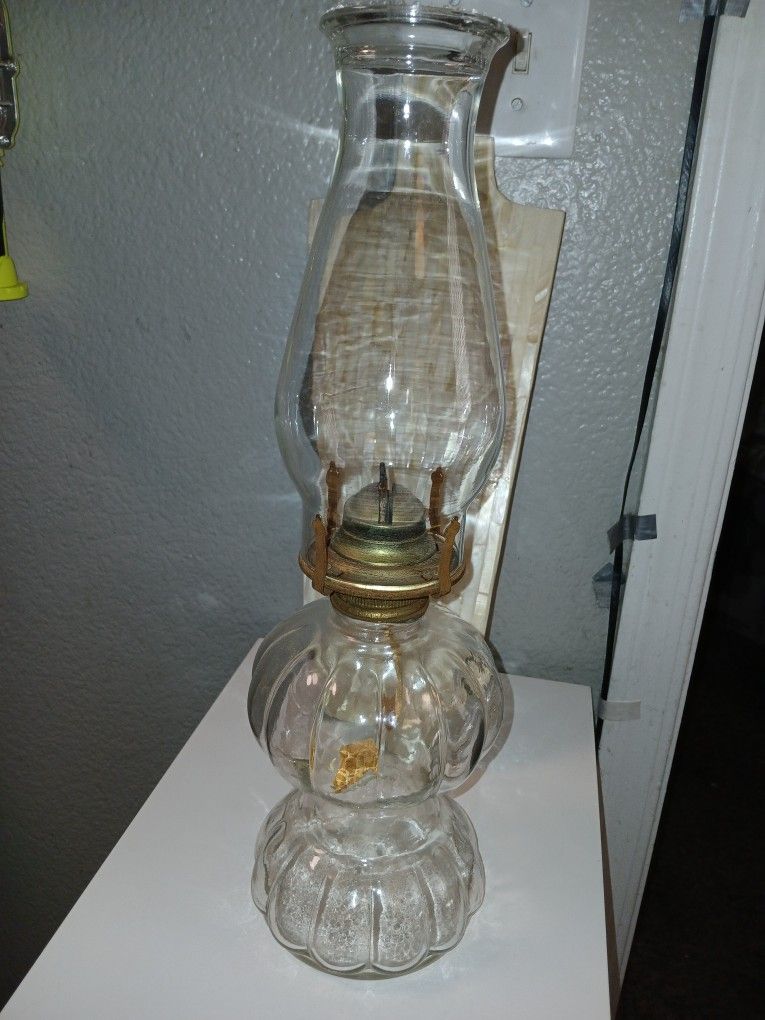 Vintage Clear Glass Oil Lamp With Wick
