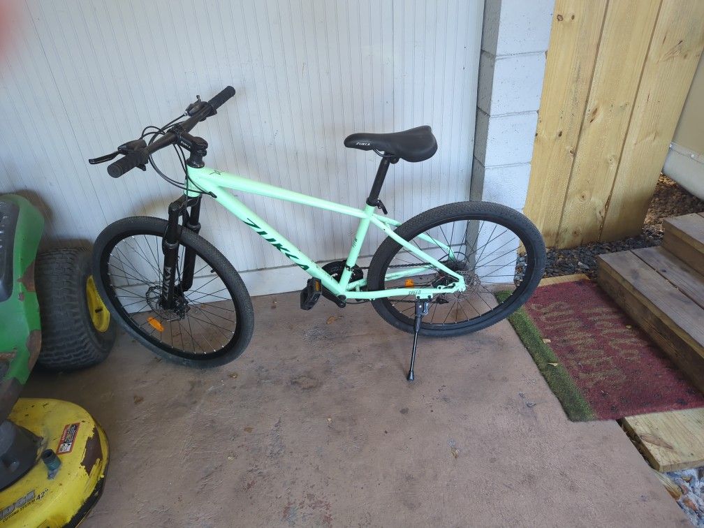 Zukka 26 Inch Mountain Bike
