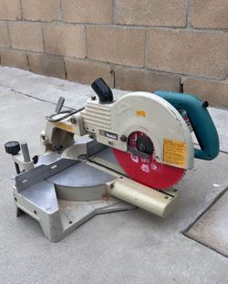 Makita 10” Miter Saw