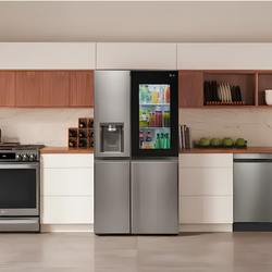 LG 27 cu. ft. Smart Side-By-Side InstaView Door-in-Door Refrigerator with Craft Ice