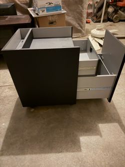 File Cabinet on wheels