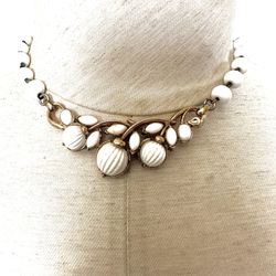 Trifari White Milk Glass And Gold Vintage Necklace 