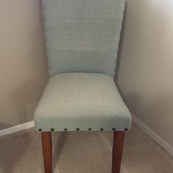 Pier1 chair