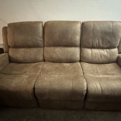 Recliner Set  $370