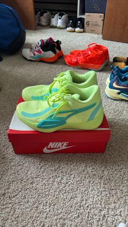 Puma Rise Nitro ‘Fast Yellow’ Size 10.5