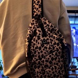 Women's cheetah backpack