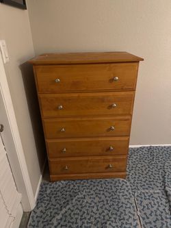 5 Drawer dresser