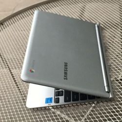 11.6”Samsung Chrome Come With Charger Factory Reset ready For New owner 