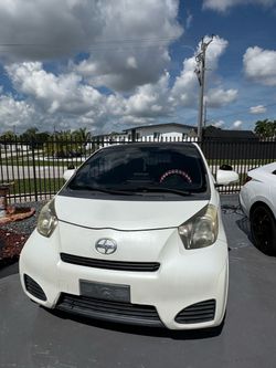 2013 Scion iQ – 86K Miles – Clean Title