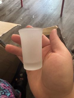 Vaso tequilero de vidrio esmerilado