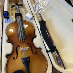 Pretty 4/4 Full Size Violin with New Bow, Digital Tuner, Extra Strings, Shoulder Rest $150 Firm