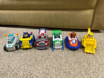 Lot of 6 Paw patrols