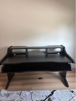 Studio Desk black desk