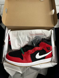 Air Jordan 1 Mid DS