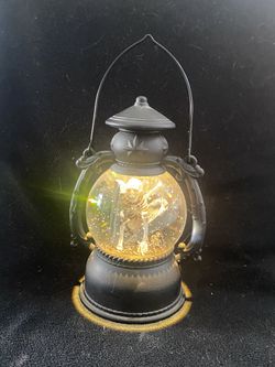 Skeleton Lantern Globe 