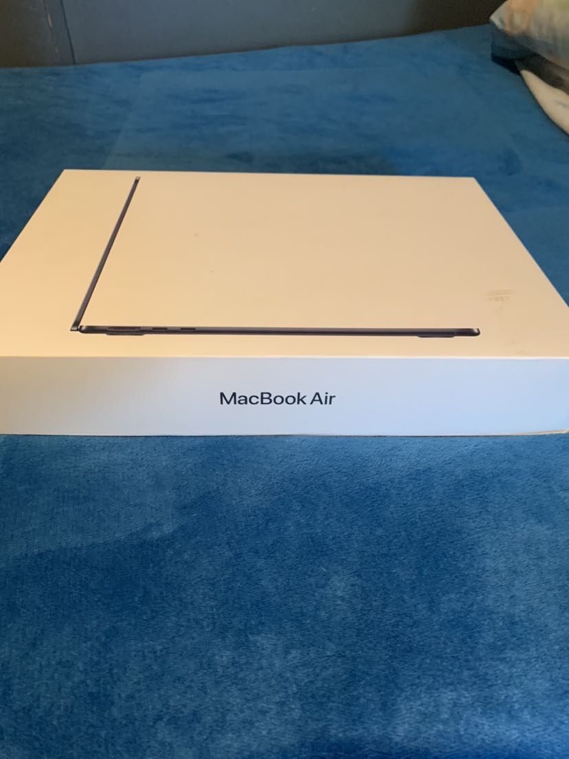 Brand New 13-inch MacBook Air with Apple M3 Chip 