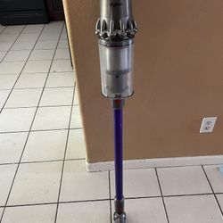 Dyson V11 Origin Cordless Vacuum, Nickel/Blue Used Like New 