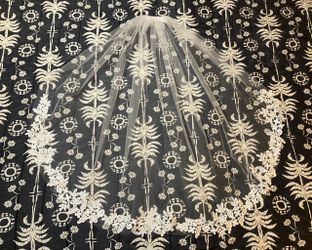 Lace Trim Wedding Veil with Metal Comb