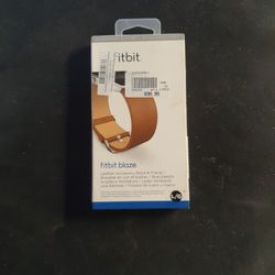 NIB FITBIT BLAZE LEATHER ACCESSORY BAND & FRAME