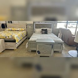 5 Pieces King and Queen Size Bedroom Set