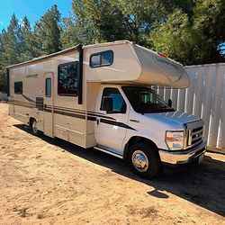 2022 Coachmen Leprechaun 271 QB